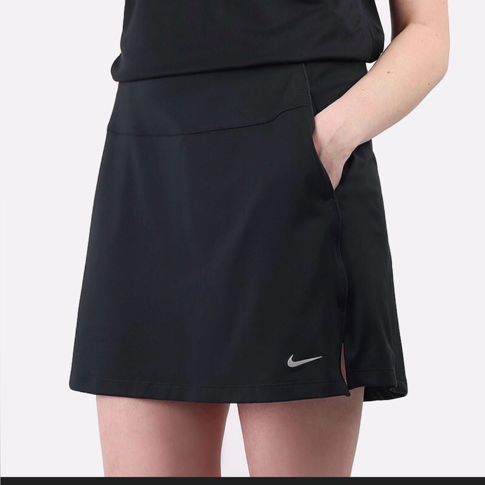 Nike Women's Black Dri-Fit Golf Skirt